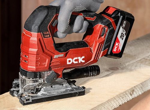 DCK KDMQ85Z Akkus dekopírfűrész 20 V (akku + töltő nélkül)