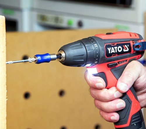 YATO YT-82901 Akkus fúrócsavarozó 30 Nm 12 V Li-Ion (1 x 2,0 Ah akku + töltő)